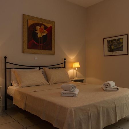 Kamari Blue Apartments Kalamata Esterno foto