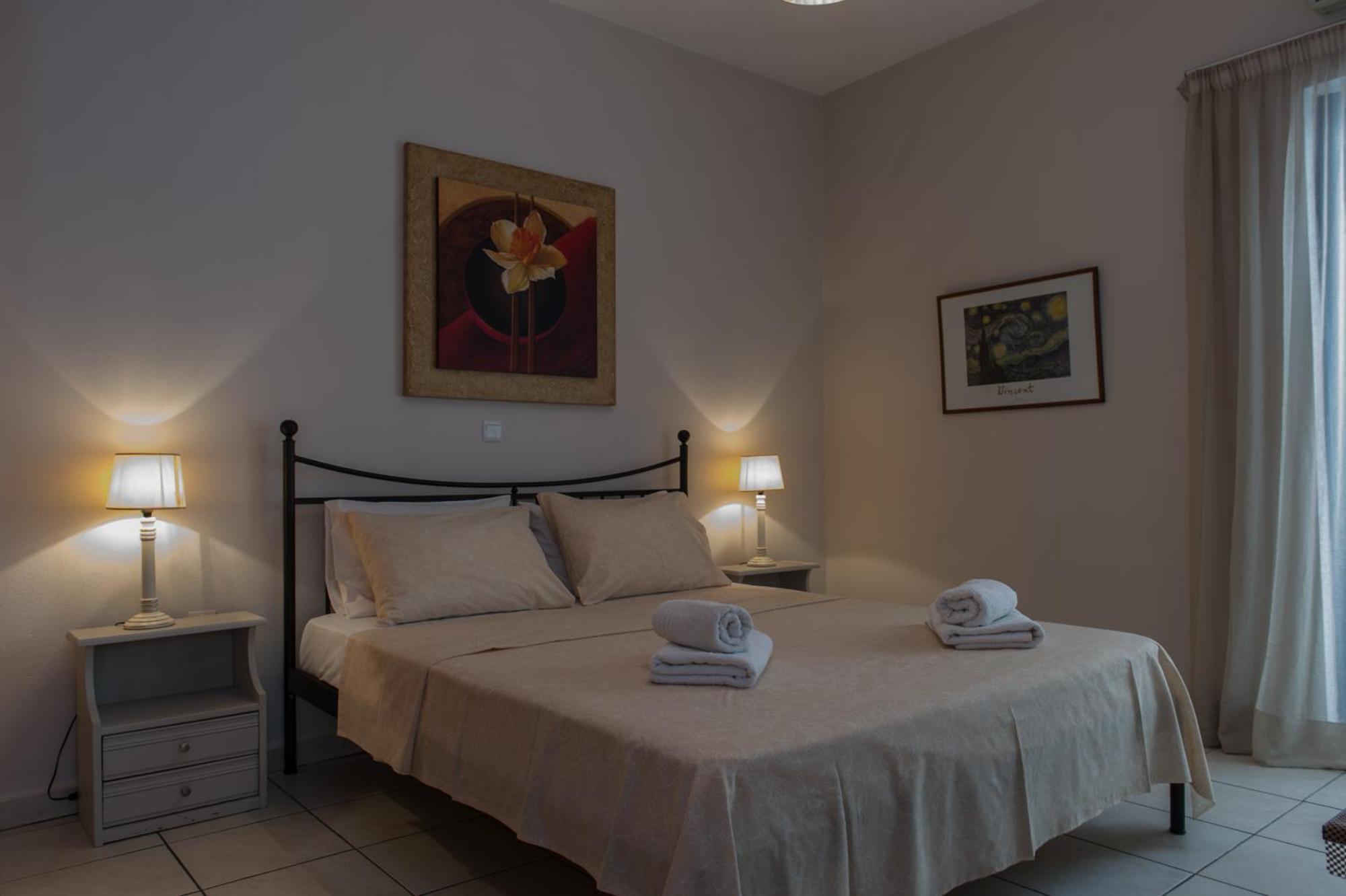 Kamari Blue Apartments Kalamata Esterno foto