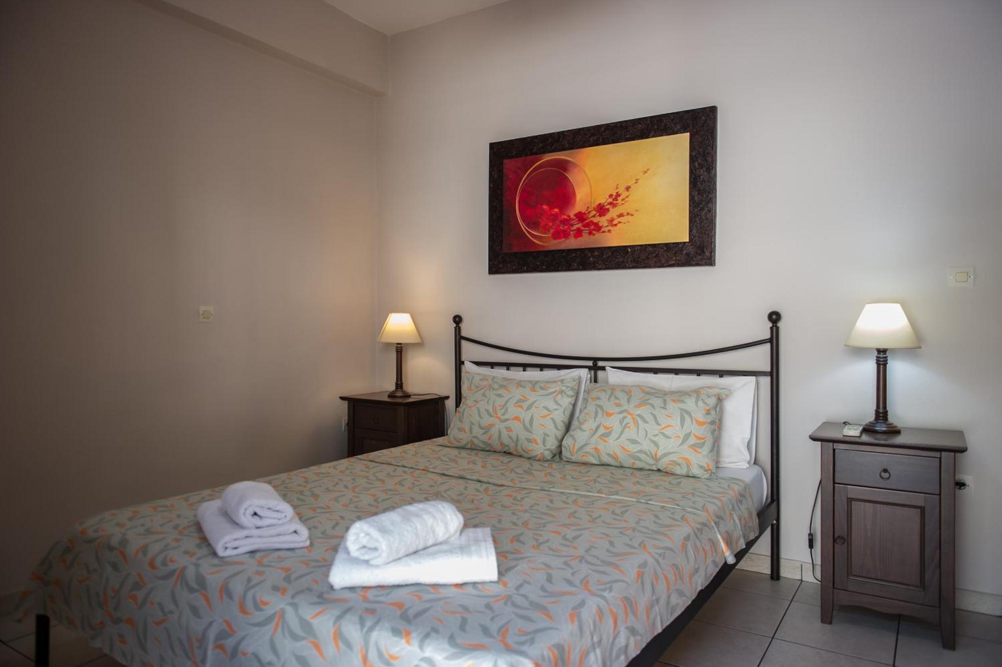 Kamari Blue Apartments Kalamata Esterno foto
