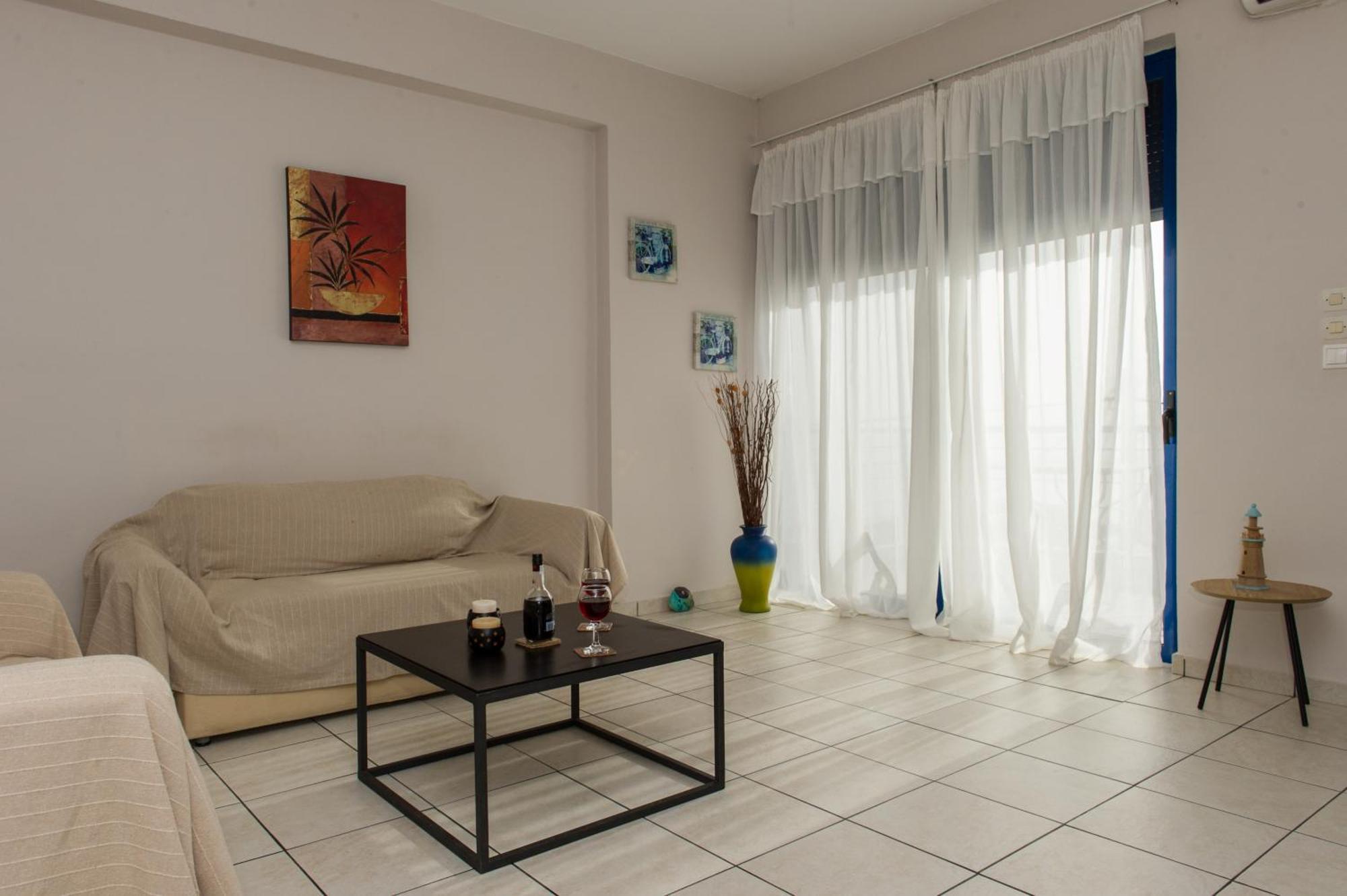 Kamari Blue Apartments Kalamata Esterno foto
