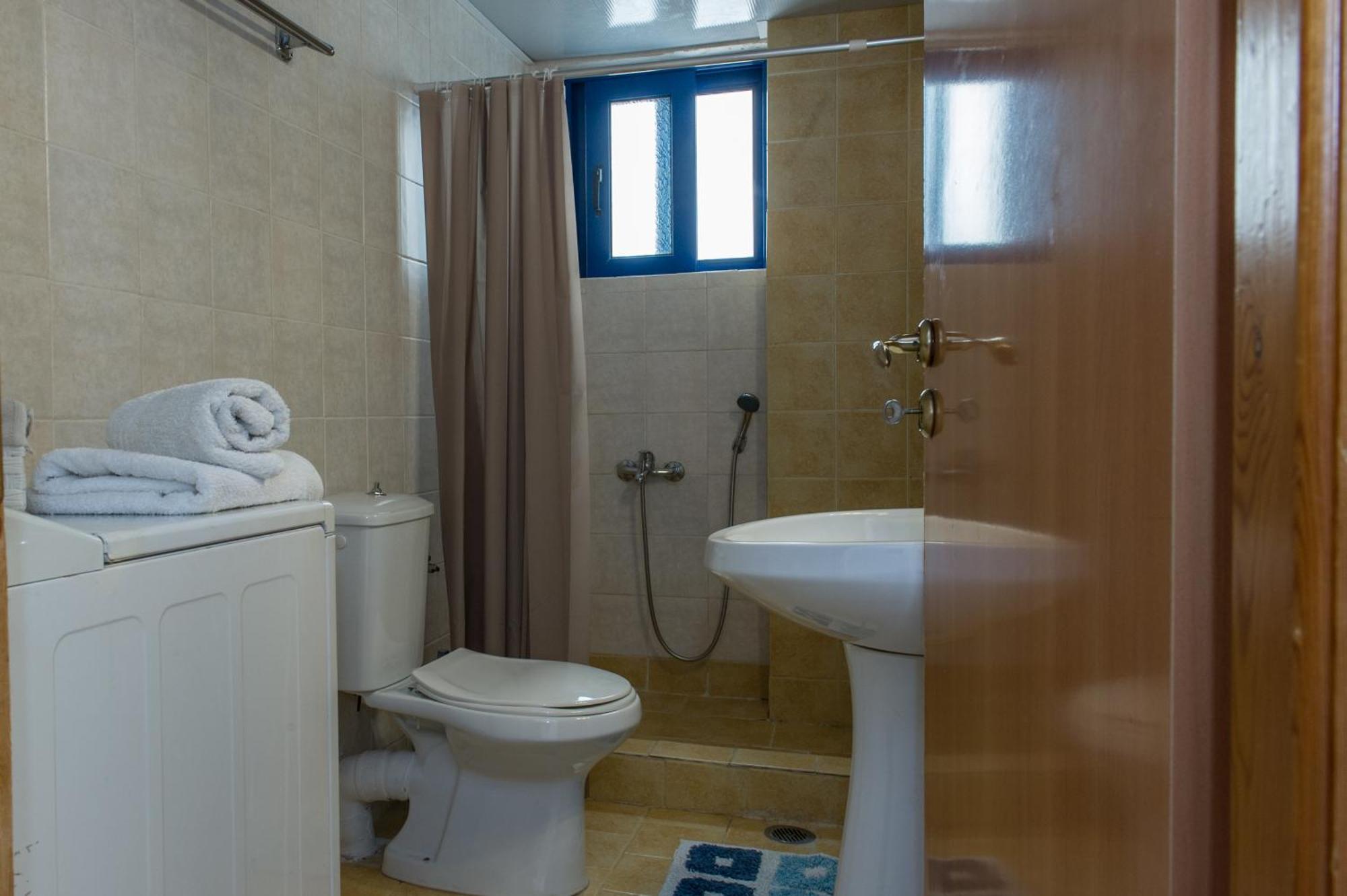Kamari Blue Apartments Kalamata Esterno foto